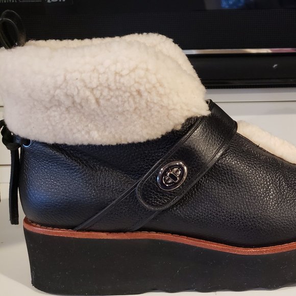 Coach Urban Hiker Shearling POP Black/Natural Ankle Boots: Women's Size 10M - Picture 12 of 13